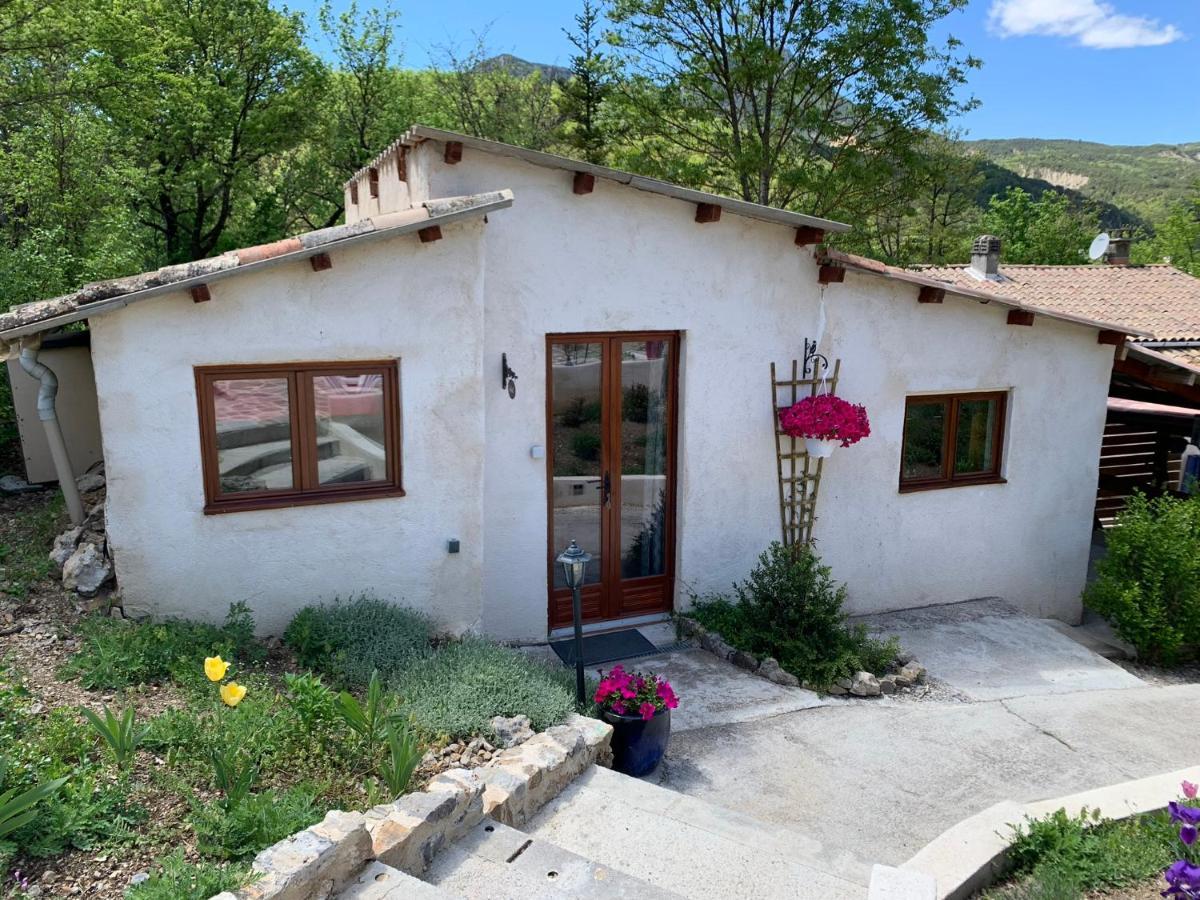 Maison Castellane Chambre D'Hotes B&B Extérieur photo